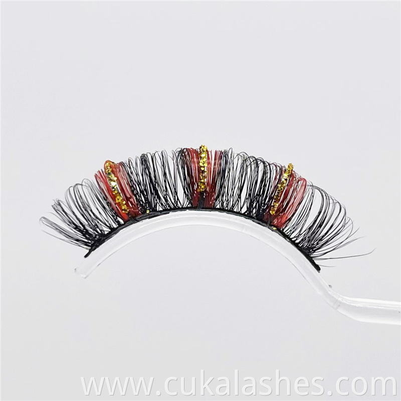 Russian Lashes With Gold Glitter